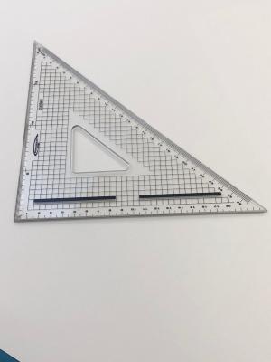 Équerre plastique et métal petit modèle
