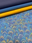 Papier fantaisie italien, marbré plume de paon bleu, jaune  et or 